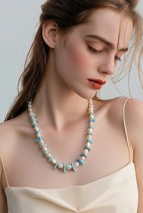 Collar de Perlas de Agua Dulce y Larimar